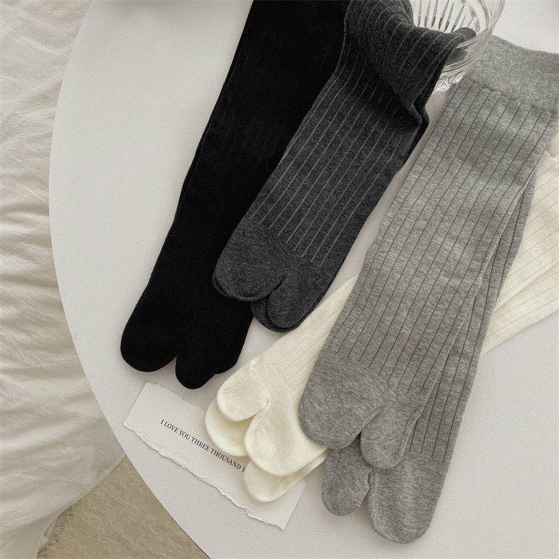 Tabi Split Toe Black Cotton Socks